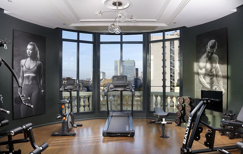 Gimnasio con vistas